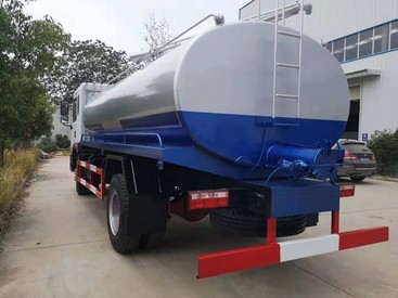 東風(fēng)多利卡吸污車與吸糞車 12方與14方型號(hào)全解析